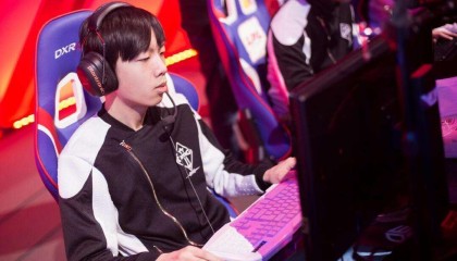  电竞纪录片热播，展现选手幕后故事