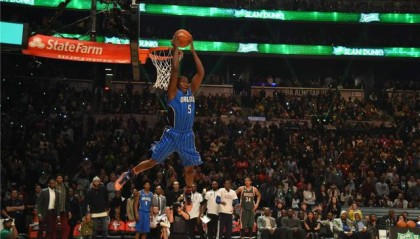  拉文扣篮大赛冠军公牛击败尼克斯