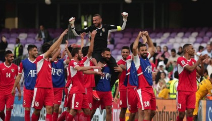  草根球队逆袭淘汰职业劲旅