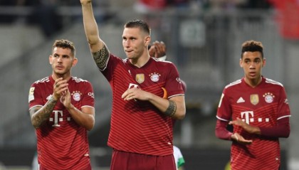  德甲霸主拜仁连胜，卫冕之路势不可挡  