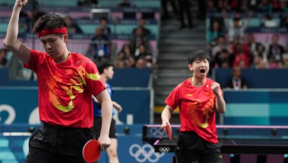  张帅双打搭档换新面孔，默契配合闯入法网八强  