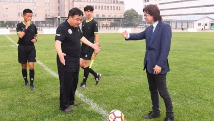  友谊赛演绎攻守大战，双方奉献精彩对攻