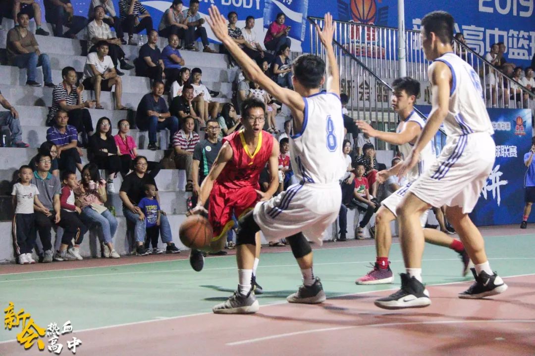  教练临场变阵助球队逆转取胜