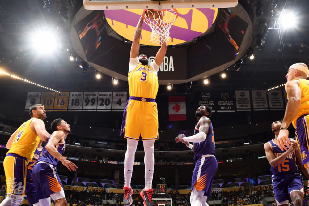  布里奇斯稳定输出太阳轻取黄蜂