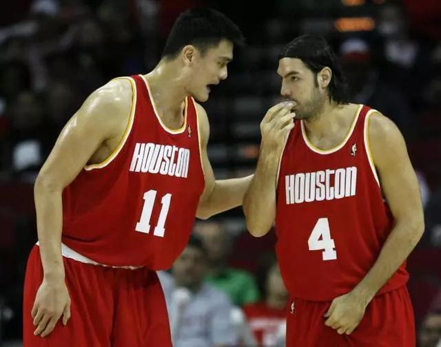  老将宝刀未老，头球攻门技惊四座