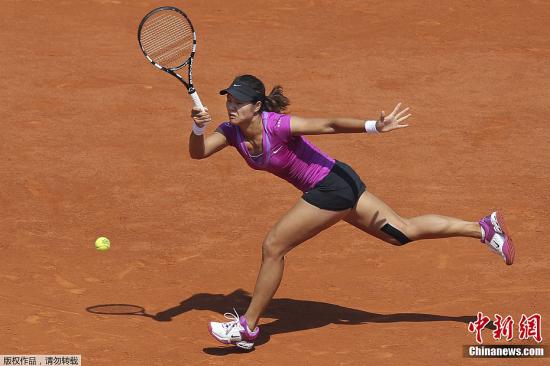  丘里奇ACE雨突袭，创纪录横扫晋级第二轮