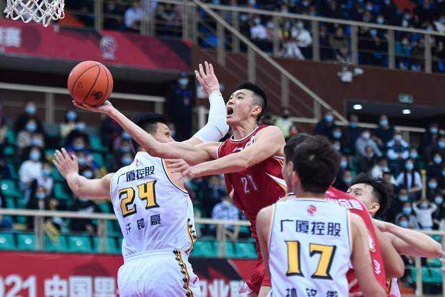  孙铭徽准三双广厦力克浙江稠州金租