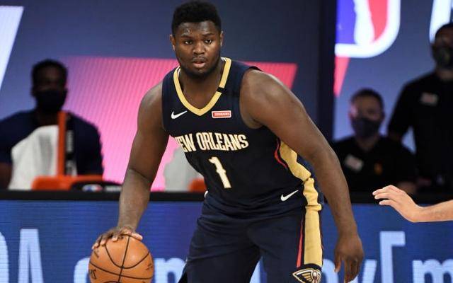  鹈鹕锡安威廉森暴扣连连压制对手