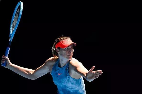  科贝尔关键分把握精准，险胜同胞跻身八强