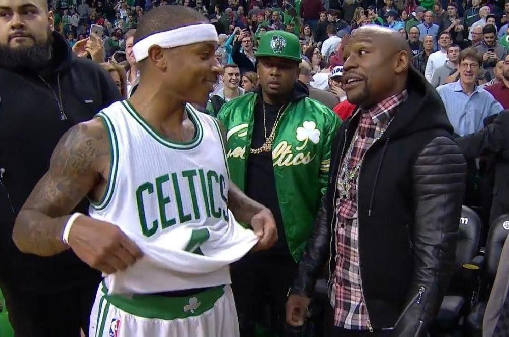  篮球名宿退役仪式温情满满